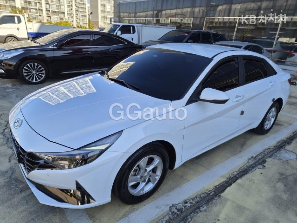 Hyundai Avante — фото 3