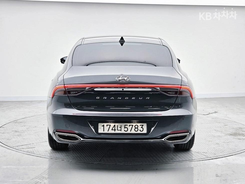 Hyundai Grandeur Premium — фото 4