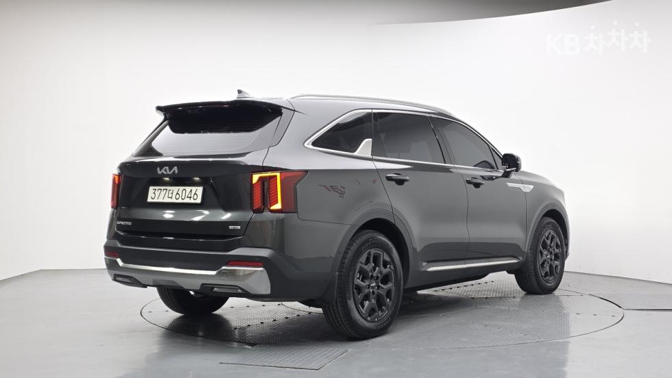 Kia Sorento SIGNATURE — фото 2