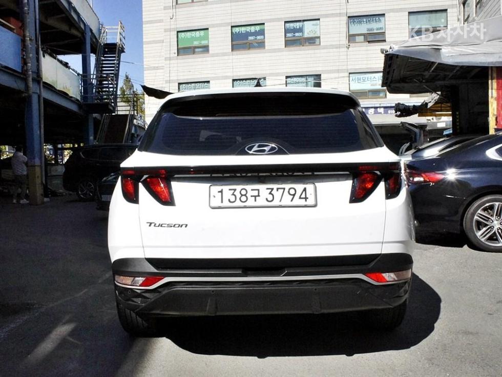 Hyundai Premium — фото 3