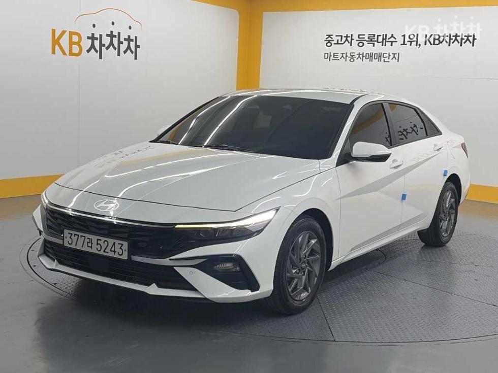 Hyundai Avante — фото 1