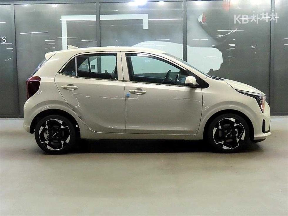 Kia SIGNATURE — фото 3