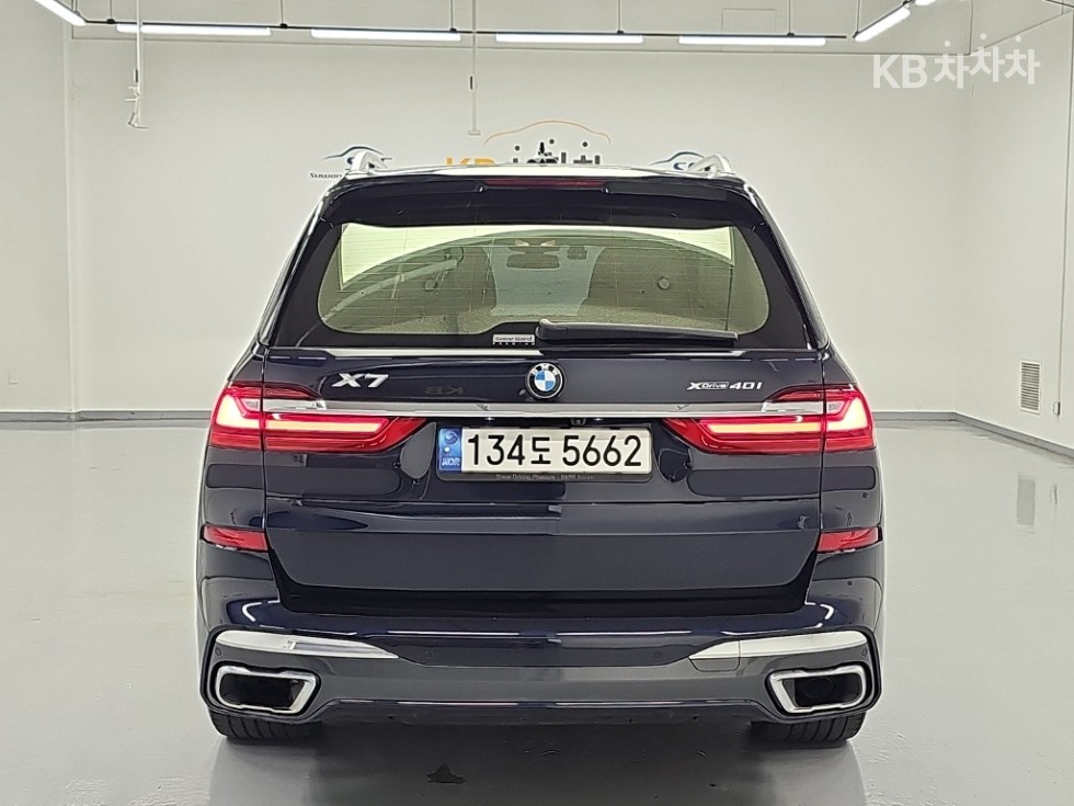 BMW X7 M Sport — фото 3