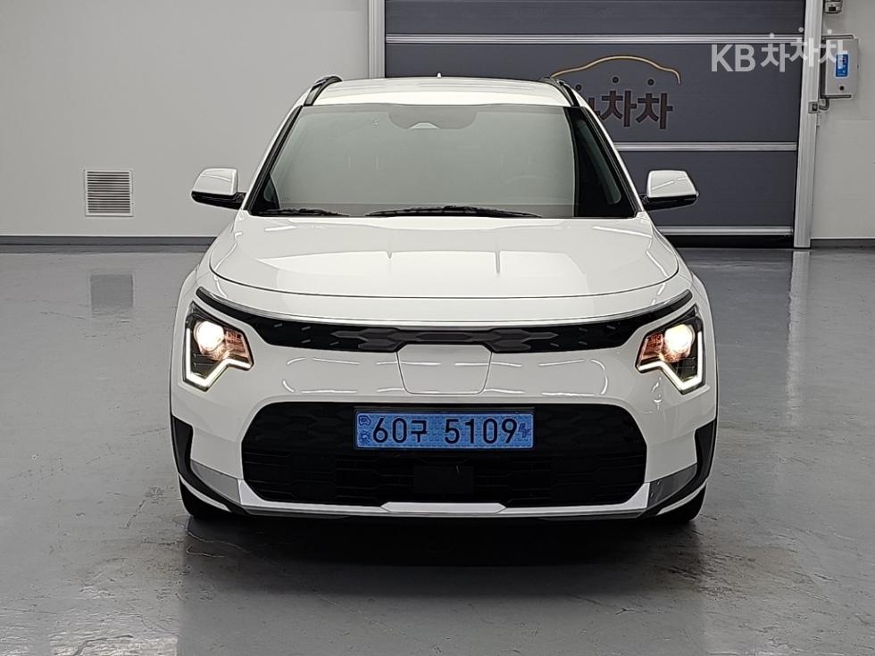 Kia BASE MODEL — фото 2