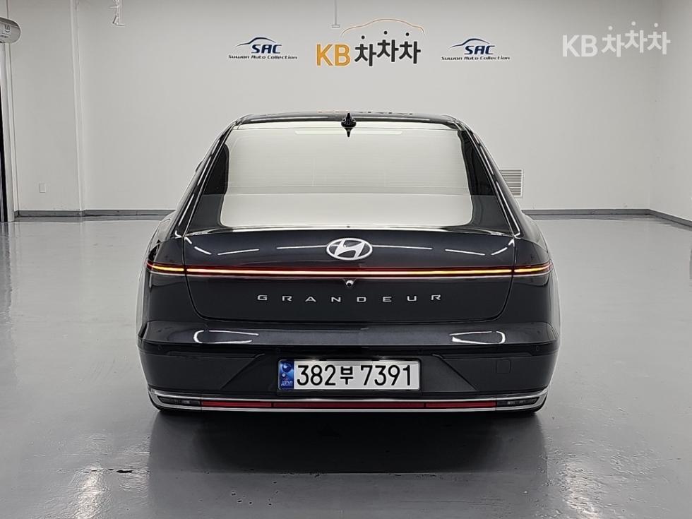 Hyundai Grandeur EXCLUSIVE — фото 3