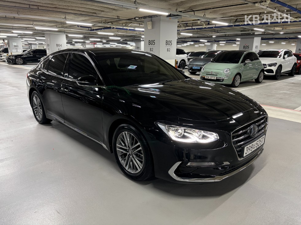Hyundai Grandeur BASE MODEL — фото 2