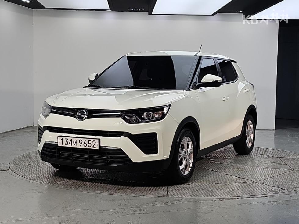 KG Mobility Tivoli BASE MODEL — фото 1