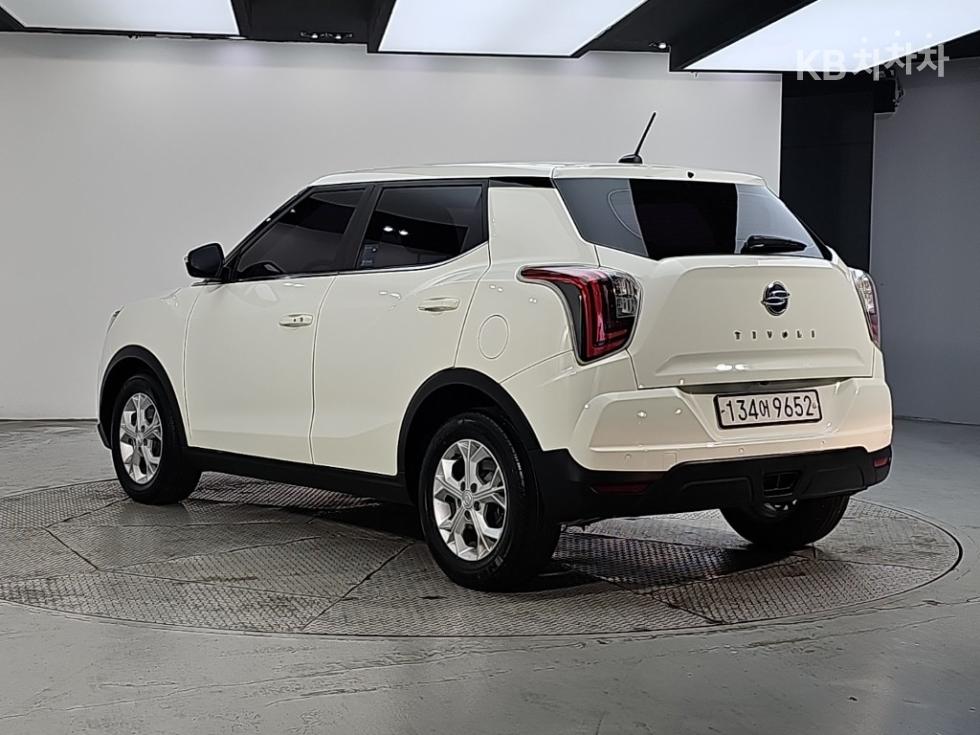 KG Mobility Tivoli BASE MODEL — фото 3