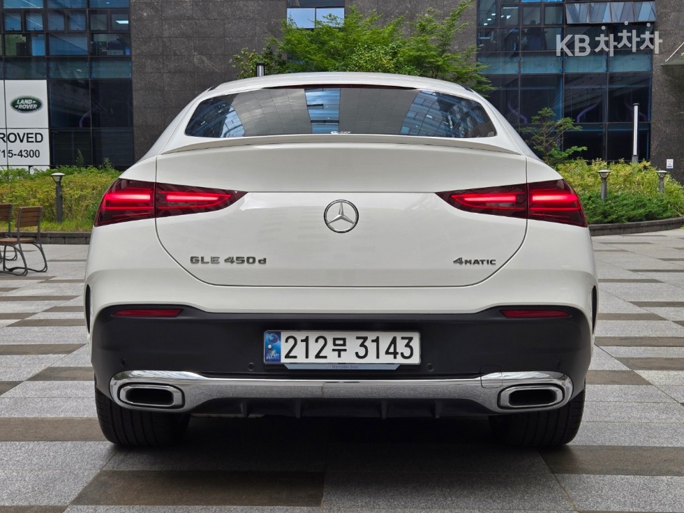 Mercedes-Benz GLE-Class BASE MODEL — фото 3
