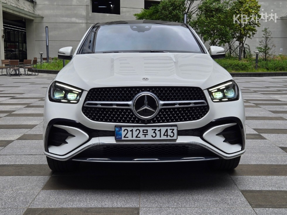 Mercedes-Benz GLE-Class BASE MODEL — фото 1