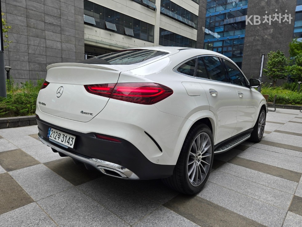 Mercedes-Benz GLE-Class BASE MODEL — фото 4