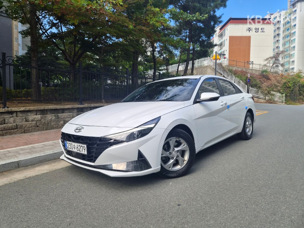 Hyundai Avante — фото 2