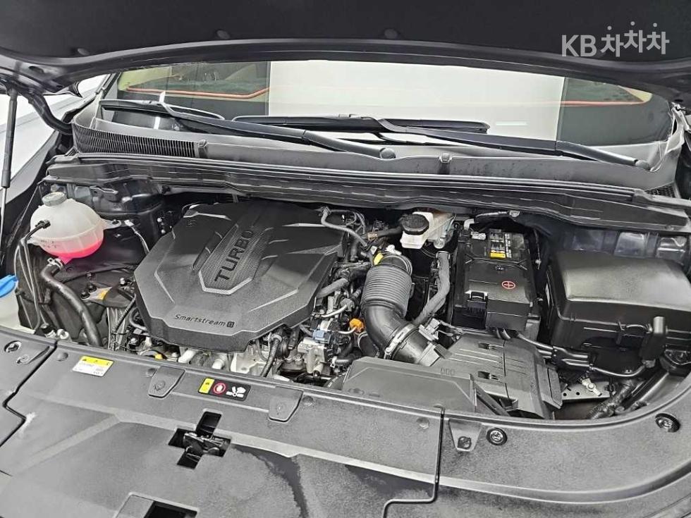 Kia Carnival — miniaturë 5