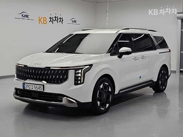 Kia Carnival D2.2 9인승 시그니처 — foto 1