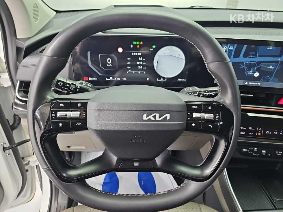 Kia Carnival — miniaturë 9