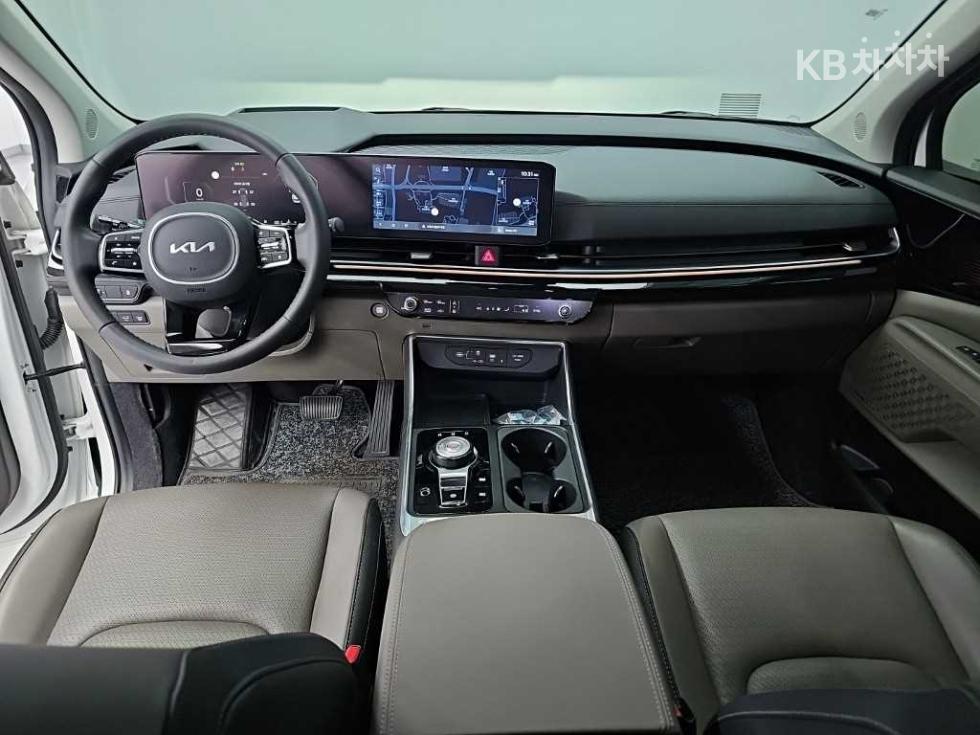 Kia Carnival — miniaturë 7