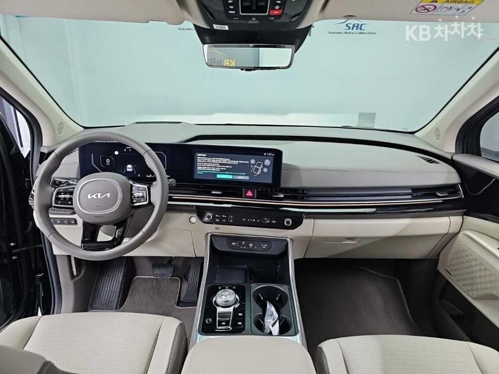 Kia Carnival — miniaturë 7
