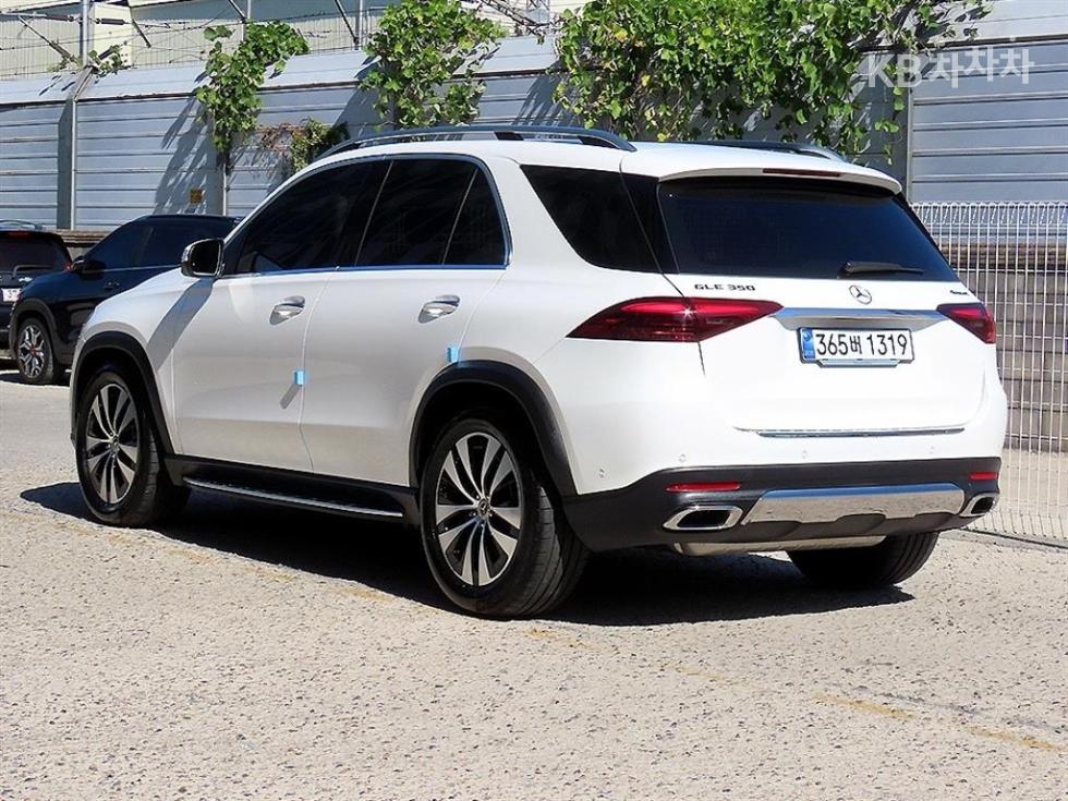 Mercedes-Benz GLE — miniaturë 3