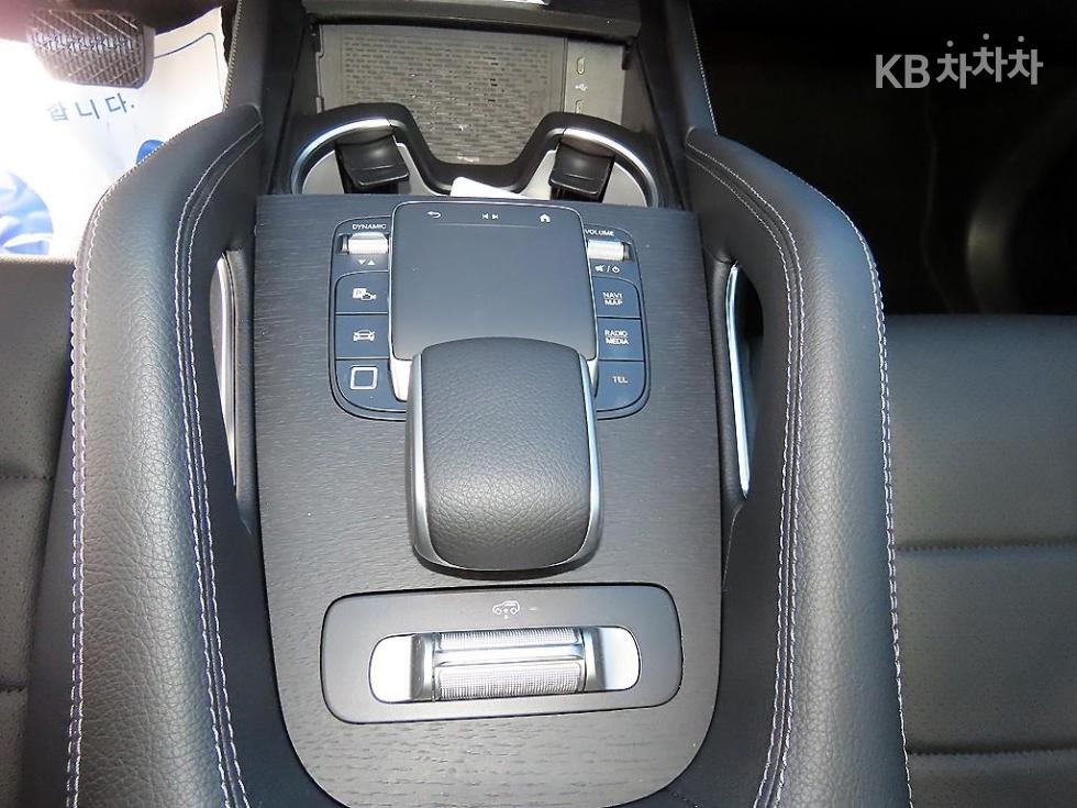 Mercedes-Benz GLE — miniaturë 13