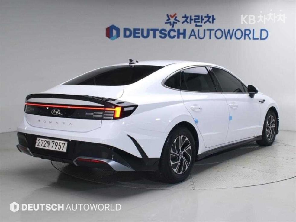 Hyundai Sonata Premium — фото 2