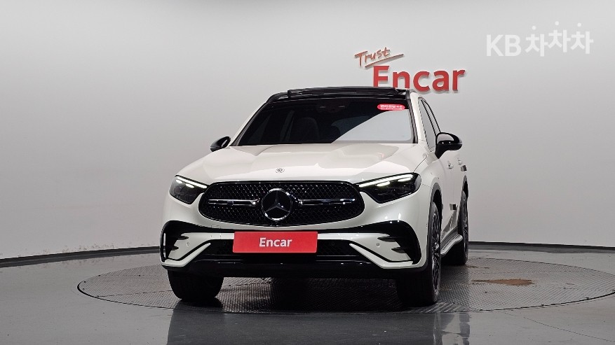 Mercedes-Benz GLC-Class BASE MODEL — фото 3