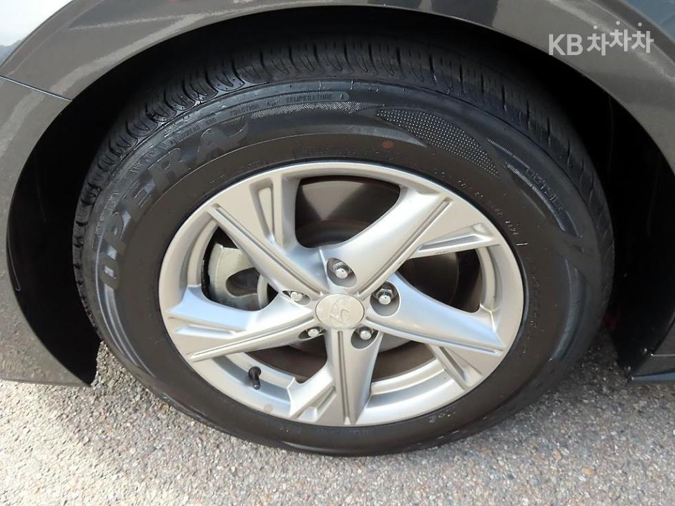 Hyundai Sonata — miniaturë 19