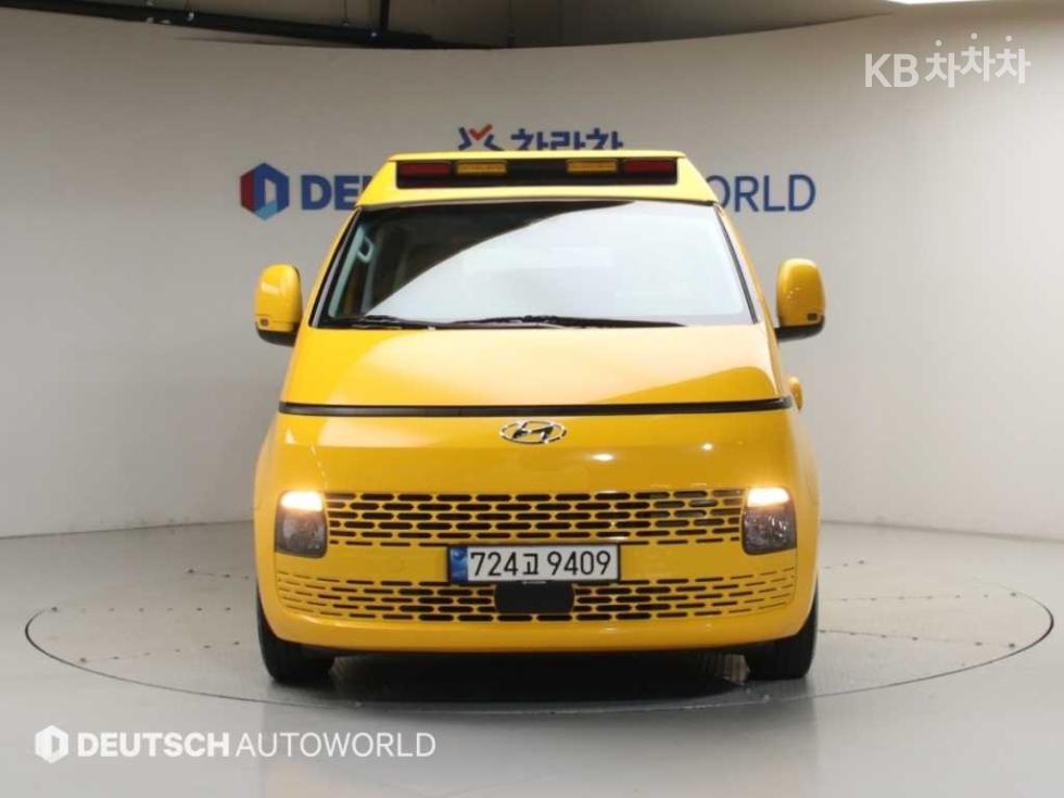 Hyundai Staria BASE MODEL — фото 3