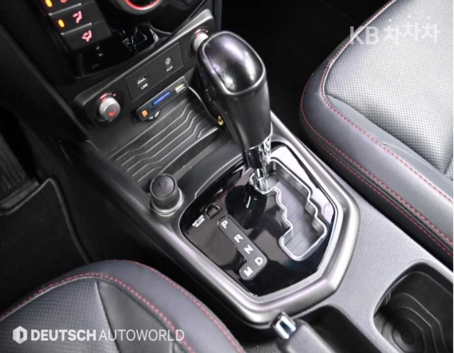 SsangYong Tivoli — miniaturë 9