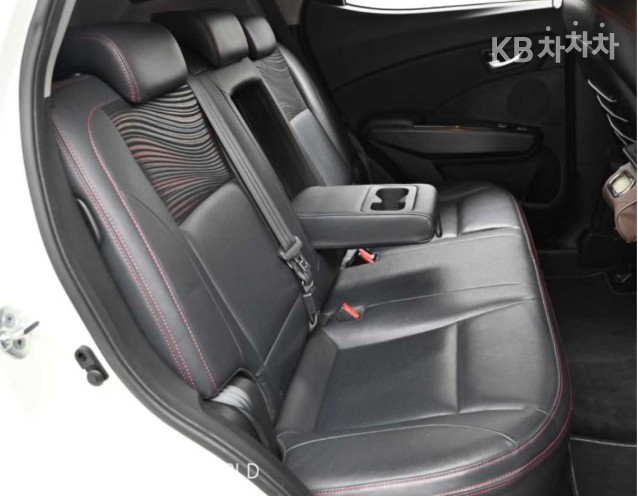 SsangYong Tivoli — miniaturë 12