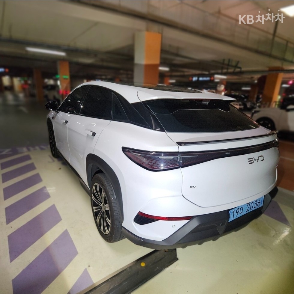 BYD Sealion 07 EV — miniaturë 5