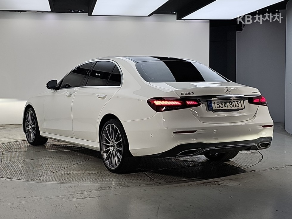 Mercedes-Benz E-Class AMG Line — фото 3
