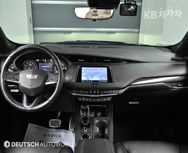 Cadillac XT4 — miniaturë 6