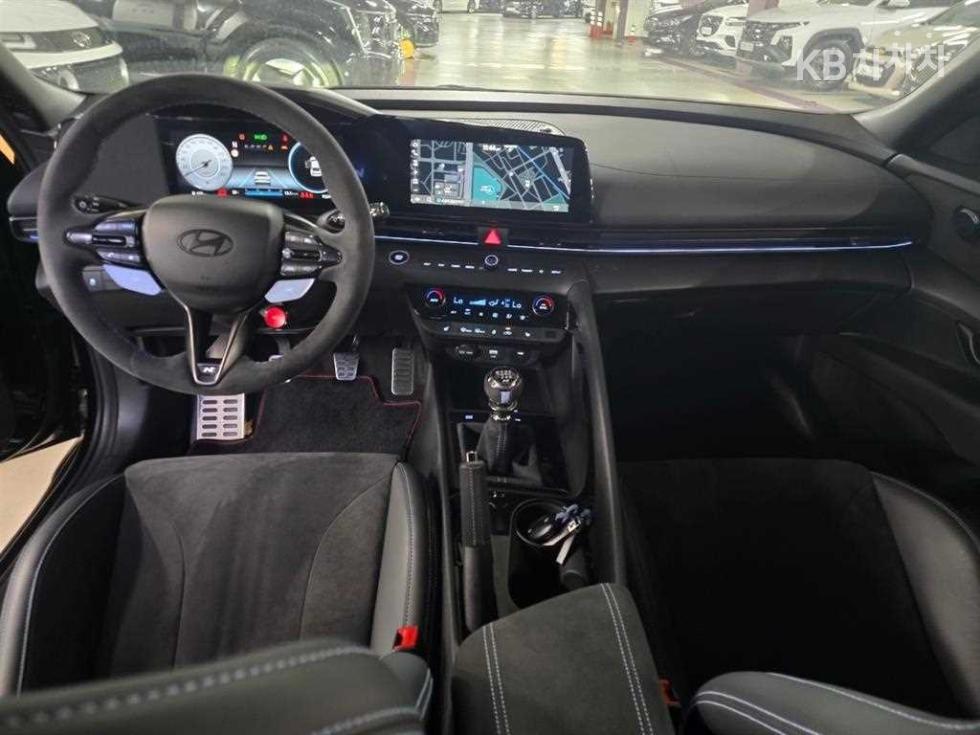 Hyundai Elantra — miniaturë 11