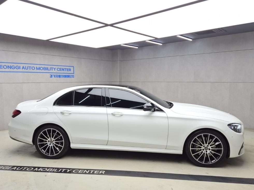 Mercedes-Benz E-Class AMG Line — фото 2