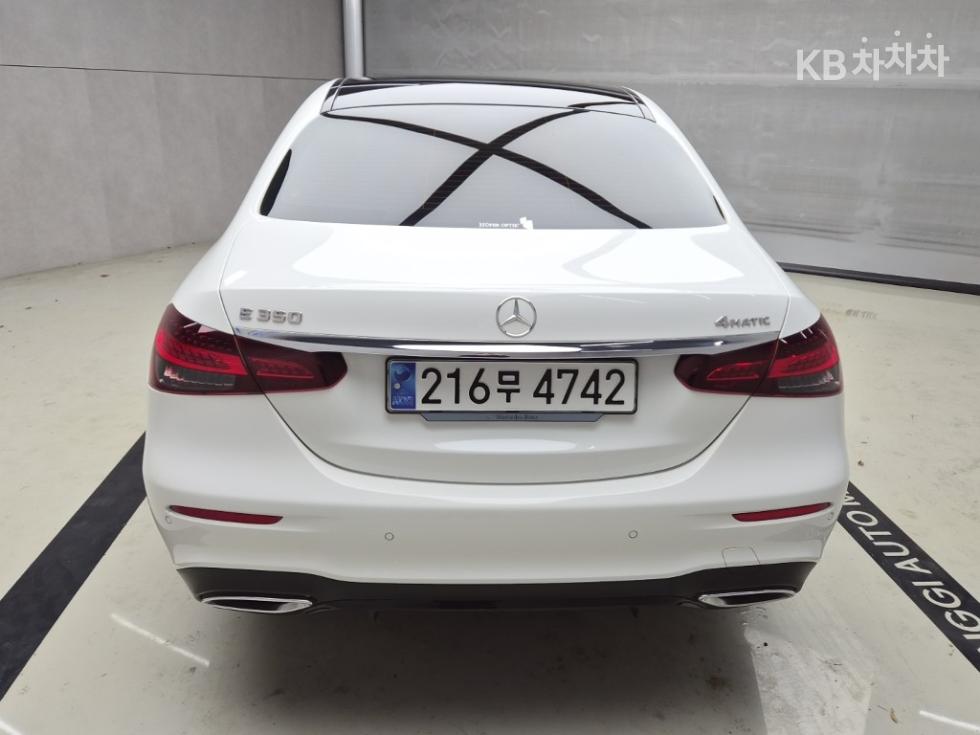 Mercedes-Benz E-Class AMG Line — фото 3