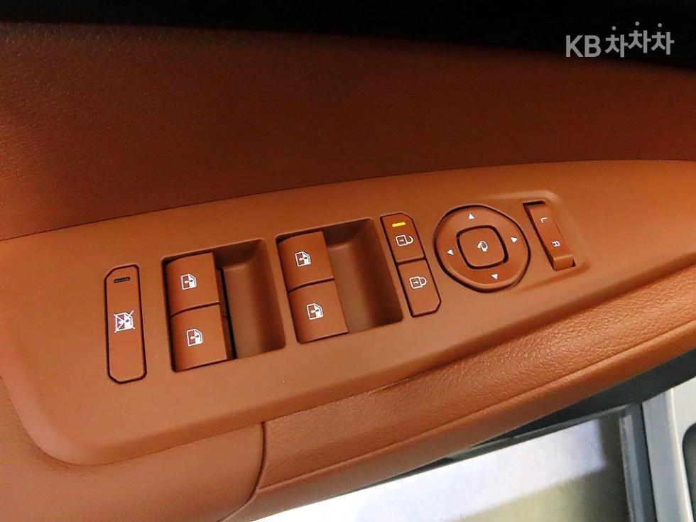 Kia Sportage — miniaturë 13