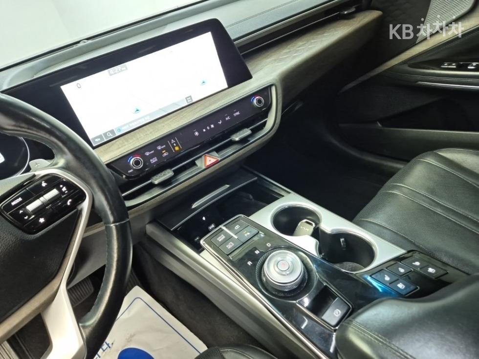 Kia K8 — miniaturë 10