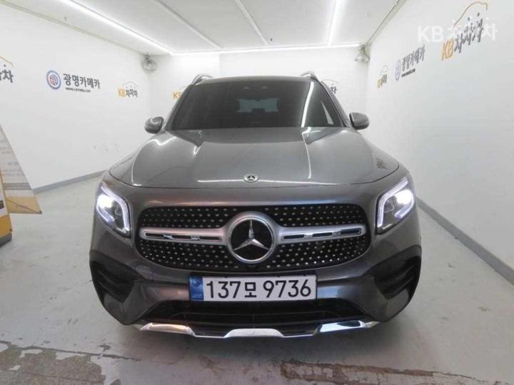 Mercedes-Benz GLB GLB 250 4Matic — foto 1