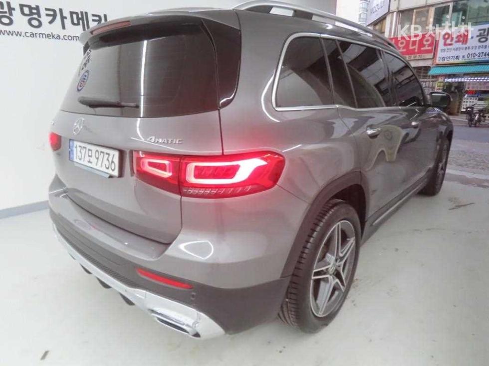 Mercedes-Benz GLB — miniaturë 4