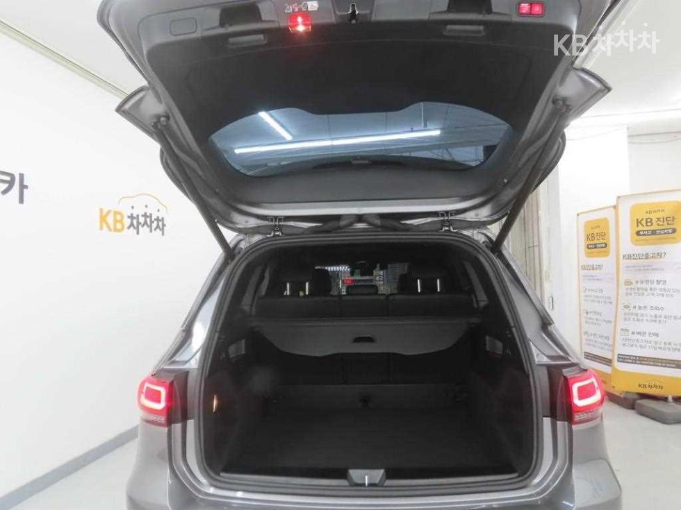 Mercedes-Benz GLB — miniaturë 18