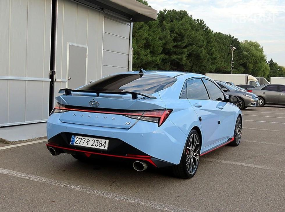 Hyundai Avante BASE MODEL — фото 4