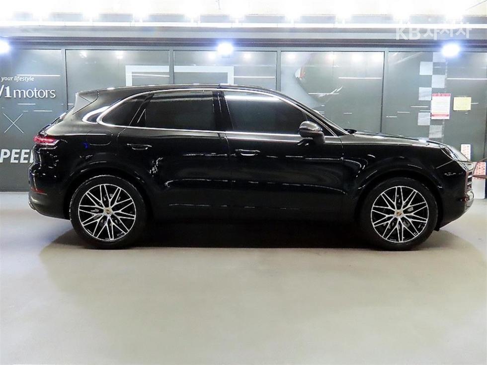 Porsche Cayenne — miniaturë 3