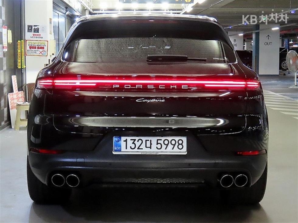 Porsche Cayenne — miniaturë 5