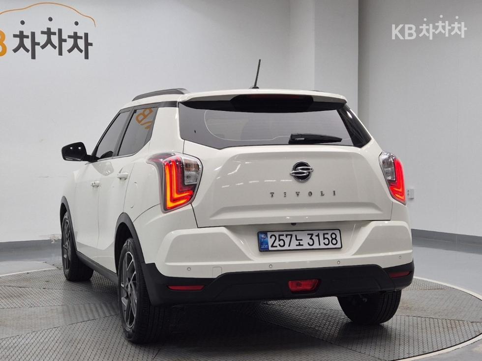 SsangYong Tivoli — miniaturë 2