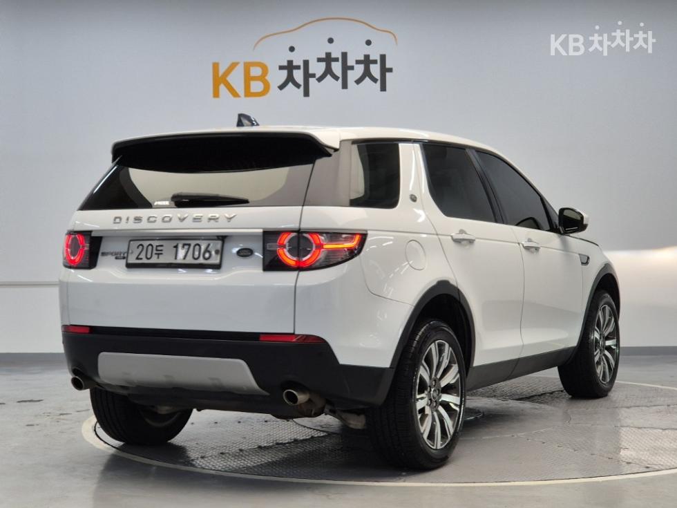 Land Rover Discovery Sport — miniaturë 3