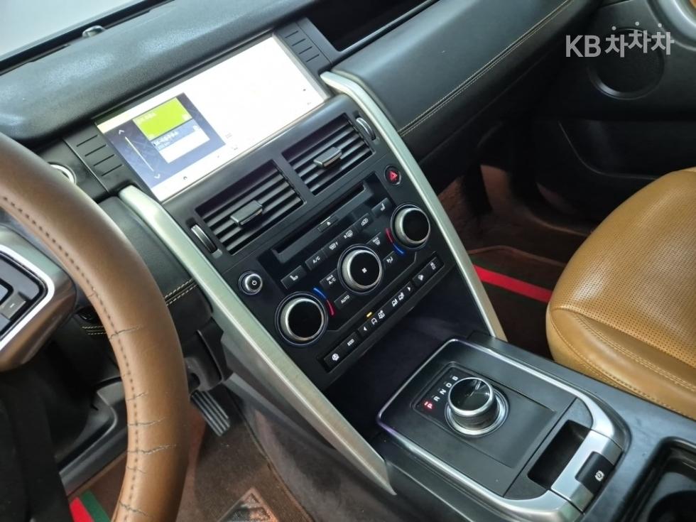 Land Rover Discovery Sport — miniaturë 10