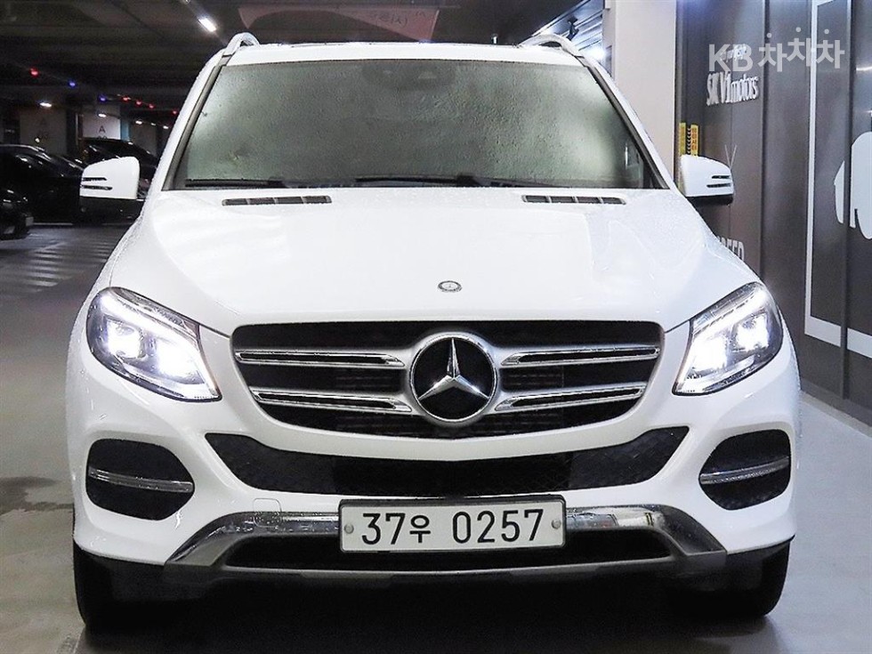 Mercedes-Benz GLE — miniaturë 2