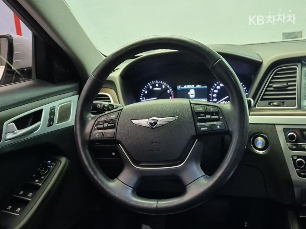 Genesis G80 — miniaturë 9