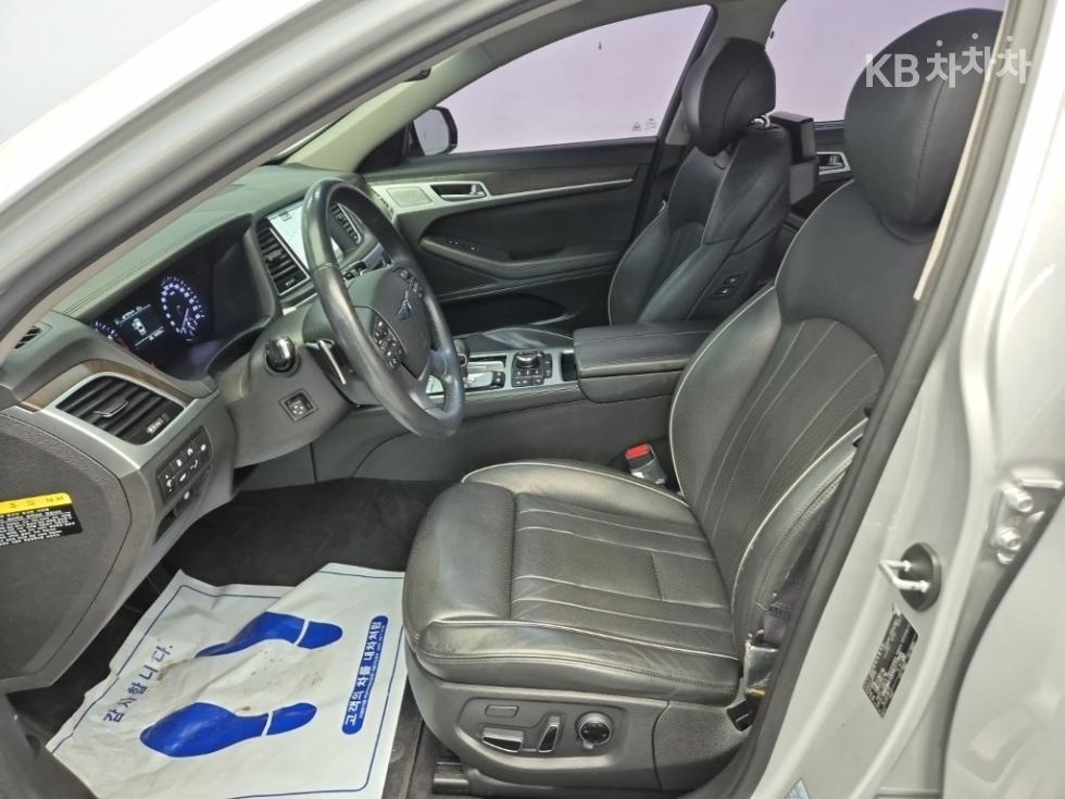 Genesis G80 — miniaturë 11