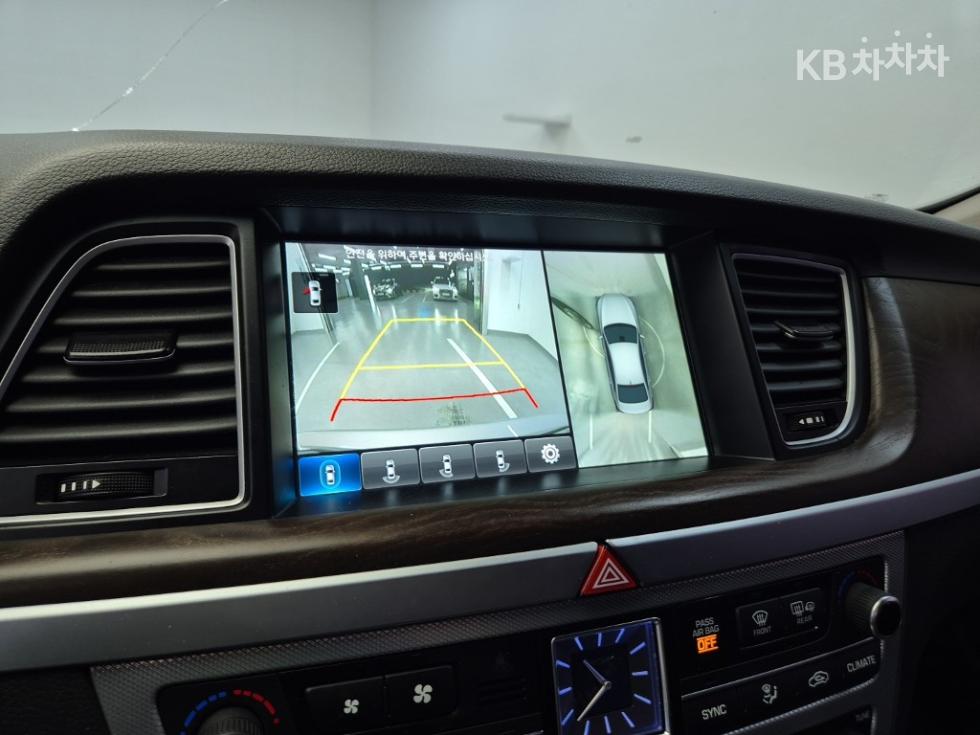 Genesis G80 — miniaturë 14